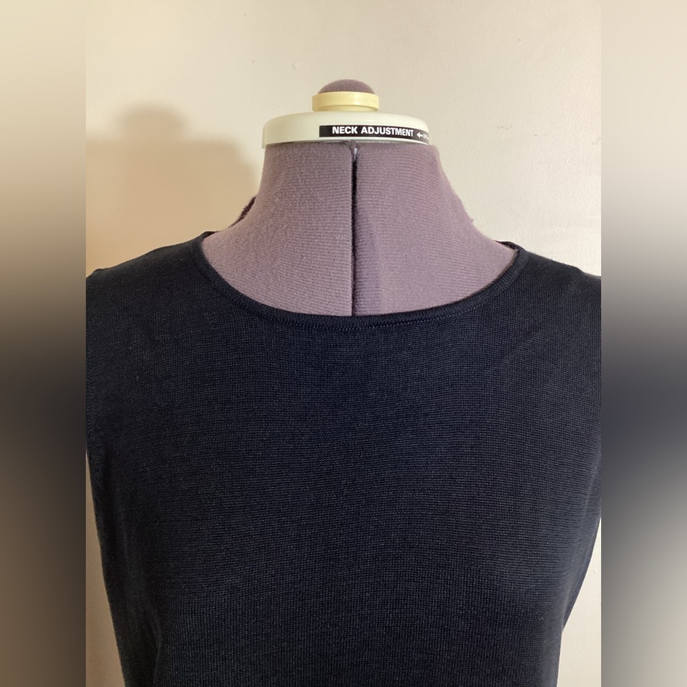 Maille Ishyu Silk Capsule Knit Tank Sz L Classic Basic Staple Elegant Minimalist - Picture 7 of 13